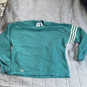 adidas neuclassics long Sleeve Tee